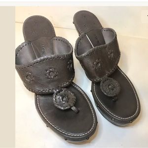 Jack Rogers brown Navajo thong sandals size 9